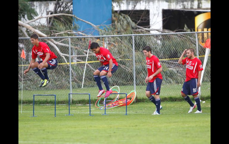 Los jugadores del Club Chivas, durante sesión de entrenamiento en Verde Valle. EL INFORMADOR  /