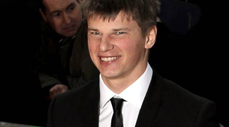 El jugador del Arsenal, Andréi Arshavin, durante una fiesta de gala en Lóndres. EFE  /