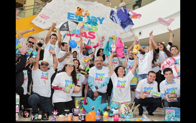 Por la mañana en Plaza Galerías, Copag organizó un evento con los licenciatarios de los productos de los Juegos. E. PACHECO  /