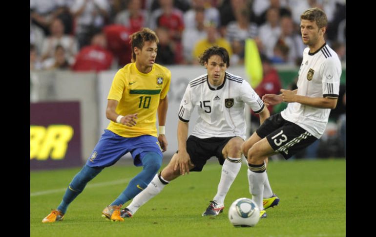 El jugador brasileño Neymar durante el partido amistoso contra Alemania en Stuttgart. AFP  /