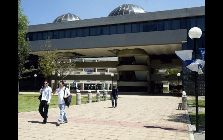 El campus Guadalajara del Tec de Monterrey buscará contacto con autoridades para asegurar sus instalaciones. E. BARRERA  /