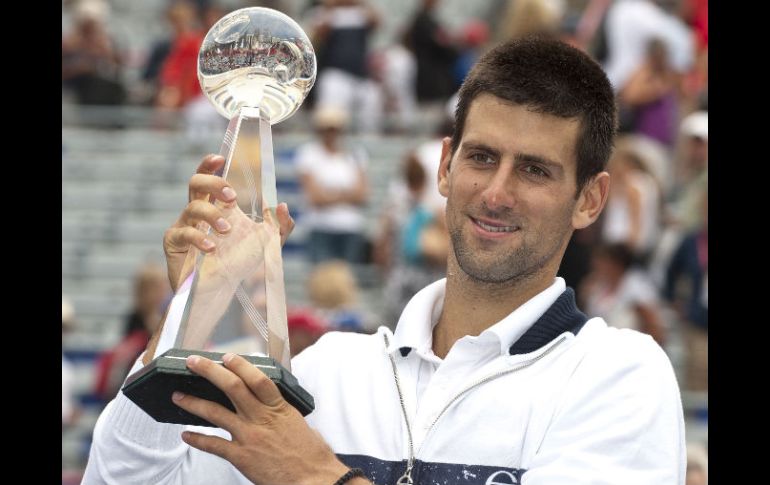 Novak Djokovic se instaura con este triunfo como en número uno del tenis a nivel mundial. AFP  /