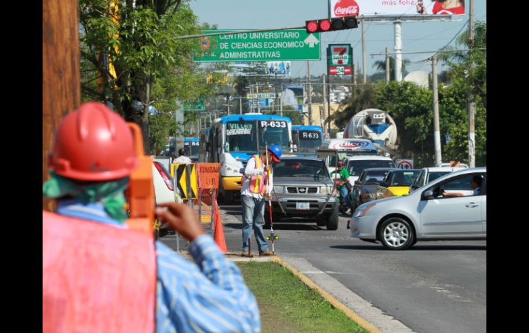 La inversión para el puente vehicular ronda los 180 millones de pesos, y está previsto para ser concluido antes de octubre. E. PACHECO  /