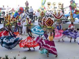 En diferentes stands se mostraran trajes tradicionales, danzas, productos típicos y talleres artesanales. ARCHIVO  /