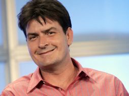 Charlie Sheen declaró que Ashton Kutcher le dio una nueva vida. REUTERS  /