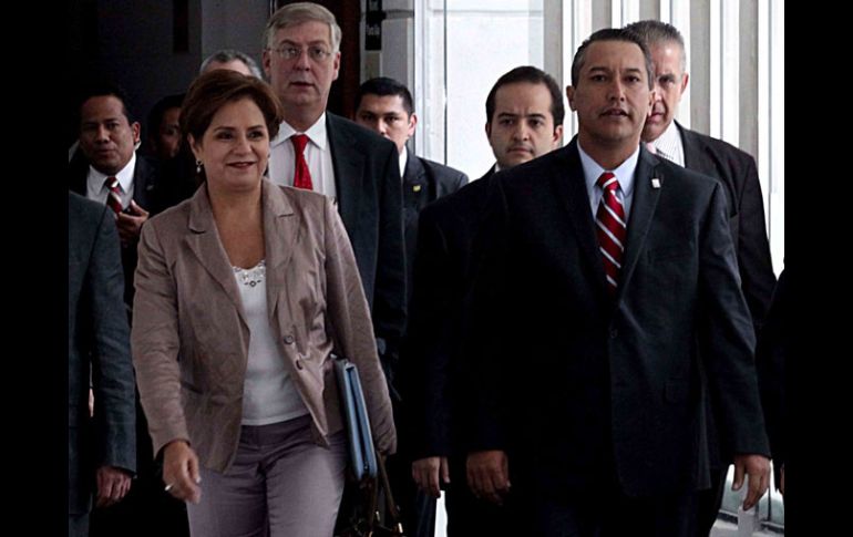 José Francisco Blake Mora, secretario de Gobernación, es acompañado por Patricia Espinosa Cantellano, titular de la SRE. EL UNIVERSAL  /