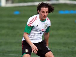 Andrpes Guardado podría seguri su carrera en Italia. MEXSPORT  /