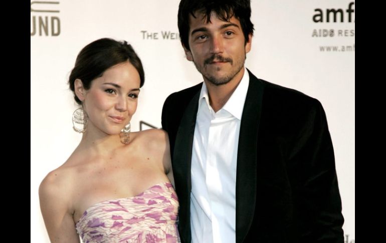 Camila es madre de dos niños que procreó con su pareja sentimental Diego Luna. AP  /