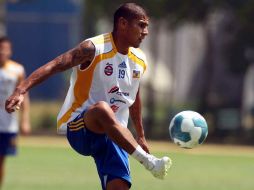 Recientemente Tigres reforzó su plantilla con el ingreso a sus filas de Carlos Salcido. MEXSPORT  /