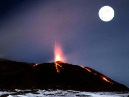 La actividad volcánica del Etna se prolongó por tres horas. ESPECIAL  /