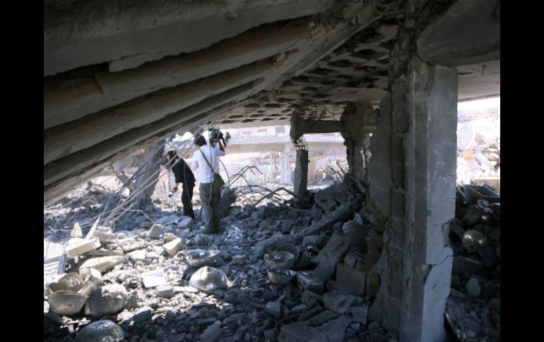 Los ataques a Trípoli han dejado varios edificios en ruinas. EFE  /