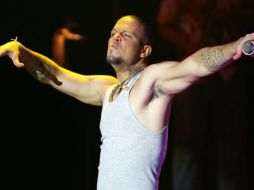 Calle 13 interpretó las canciones 'Baile de los pobres', 'No hay nadie como tú' y 'Vamos a portarnos mal'. EFE  /