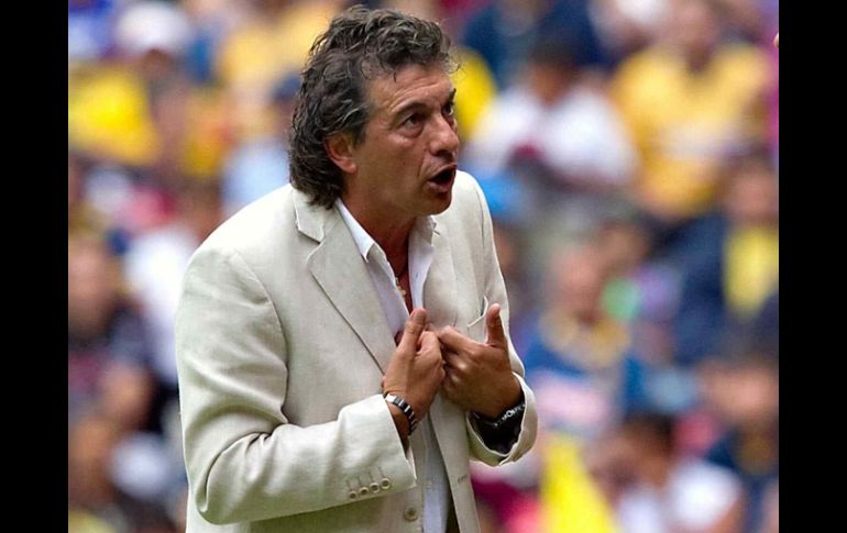 El técnico de Atlas, Rubén Omar Romano, durante partido de la Jornada seis del Torneo Apertura 2011. MEXSPORT  /