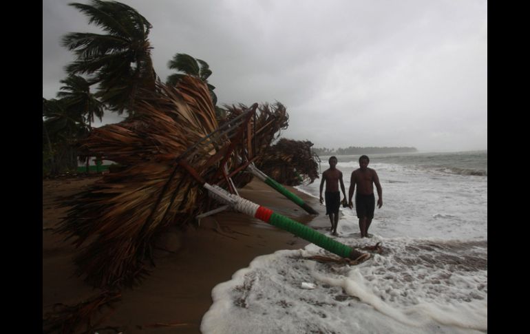 Aspecto de la playa Los Gringos de Nagua, Costa Rica, afectada por el paso del huracán 'Irene'. EFE  /