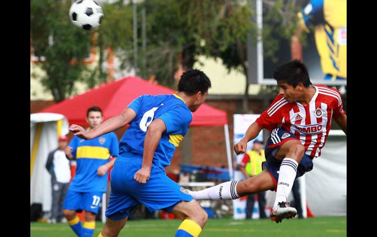 Chivas se fue al frente gracias a una anotación de William Guzmán; su siguiente compromiso es este día ante Monterrey. MEXSPORT  /