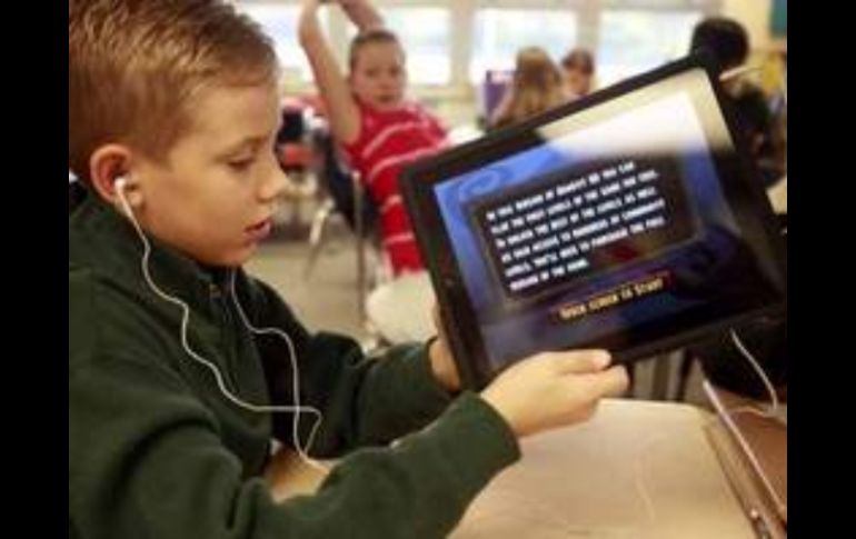 Las aplicaciones de iPhone, iPod touch e iPad están transformando la forma en que los profesores enseñan. ESPECIAL  /