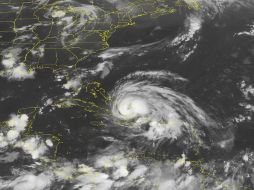 Mar Caribe, 24 de agosto. Situación del huracán Irene acercándose a las costas estadunidenses. AP  /