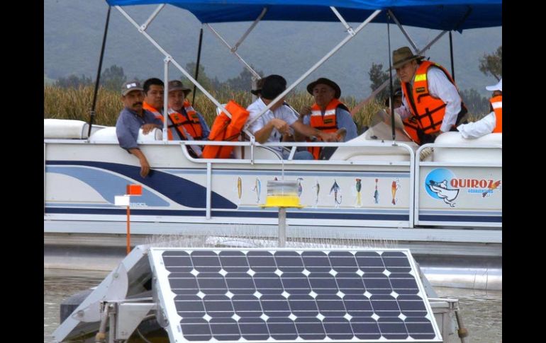 Emilio González y César Coll realizaron una gira en la Laguna de Zapotlán. ESPECIAL.  /