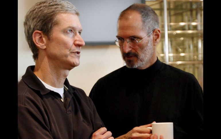 Tim Cook tiene un gran modelo para emular. EFE  /