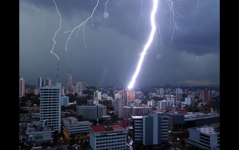 La inacción frente al cambio climático advierte de que la continuidad de eventos meteorológicos extremos han creado una inseguridad.EFE  /