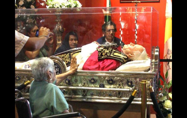 El pasado viernes, las reliquias se exhibieron en la Basílica de Guadalupe en Distrito Federal. EL UNIVERSAL  /