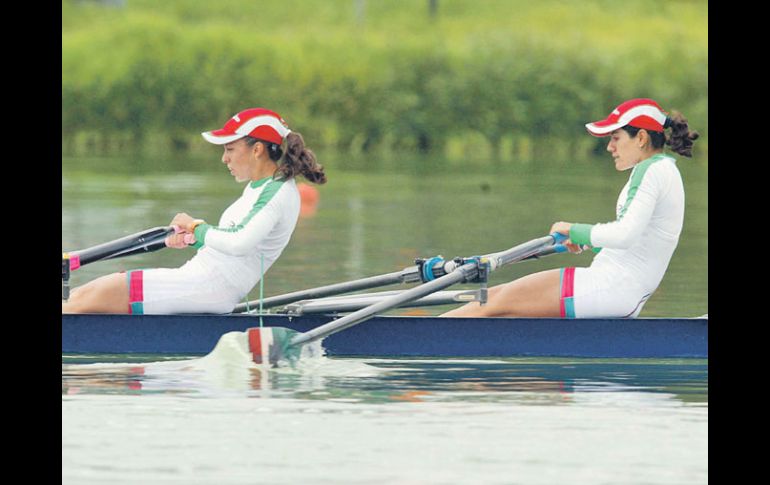 Las remeras Lila Pérez-Rull y Ana Ramírez consiguieron una medalla de plata en los Panamericanos de Río de Janeiro 2007. MEXSPORT  /