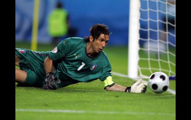 Gianluigi Buffon durante la Eurocopa 2008. MEXSPORT  /