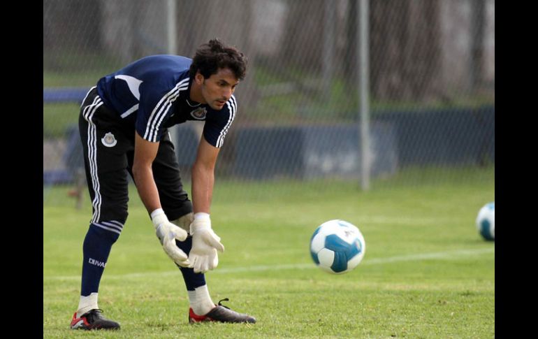 El portero Luis Michel, del Guadalajara, no quiso entrar en polémicas. MEXSPORT  /