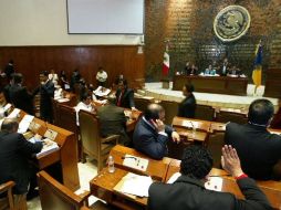 Los diputados locales integrantes de la Comisión de Hacienda y Presupuestos desecharon la iniciativa. ARCHIVO  /