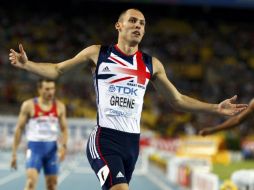 David Greene celebra el triunfo en la prueba de 400 metros. REUTERS  /