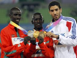 Ezekiel Kemboi y Brimin Kipruto de Kenia se llevan el oro y la plata. REUTERS  /