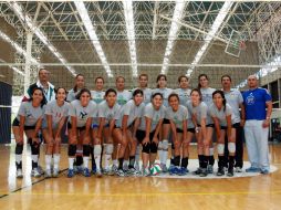 Foto del equipo de Voleibol de Mexico, durante una conferencia de prensa. MEXSPORT  /