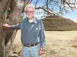 El arqueólogo permaneció 40 años dedicado al rescate de los vestigios arqueológicos .ARCHIVO  /