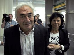 Ex jefe del FMI Dominique Strauss-Kahn deja Estados Unidos. EFE  /