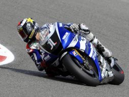 El español Jorge Lorenzo quedó en segundo lugar detrás de Casey Stoner en los entrenamientos oficiales. REUTERS  /