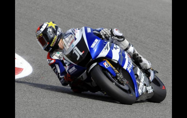 El español Jorge Lorenzo quedó en segundo lugar detrás de Casey Stoner en los entrenamientos oficiales. REUTERS  /