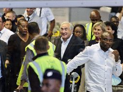 Strauss Kahn llega al aeropuerto Charles de Gaulle en Roissy, en las afueras de París. EFE  /