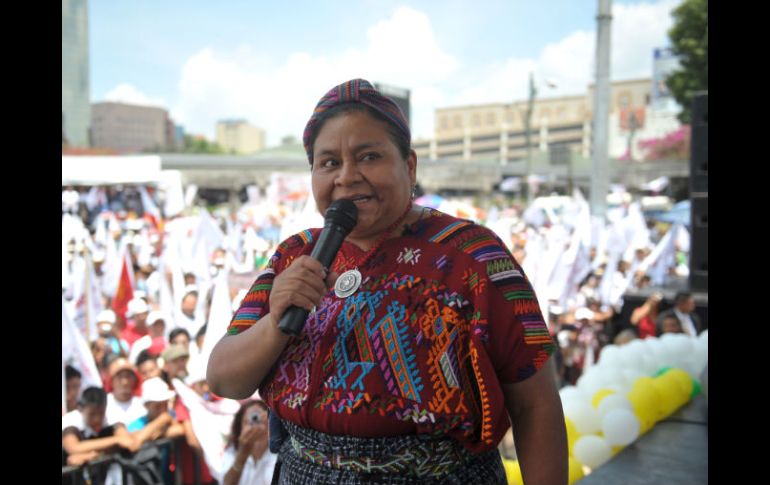 La candidata fotografiada durante un acto de su campaña electoral en la Plaza del Obelisco, Guatemala. EFE  /