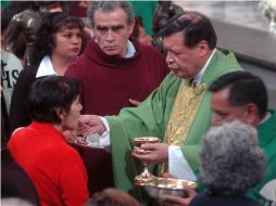 Cardenal Norberto Rivera durante la celebración de la misa en honor a las reliquias del beato Juan Pablo II. NOTIMEX  /