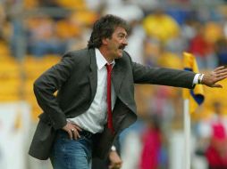 La volpe intentará 'sacar del hoyo' en el que su nuevo equipo a entrenar se metió en el Apertura argentino. MEXSPORT  /