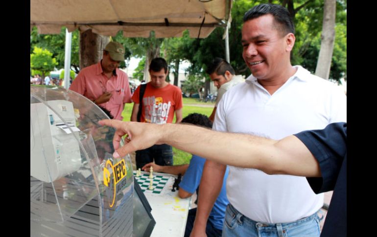 El Instituto Electoral pretende efectuar las próximas elecciones de 2012 con urnas electrónicas. M. FREYRÍA  /