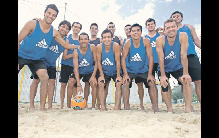 Los integrantes del Tri de playa se muestran motivados para vencer a los rusos. MEXSPORT  /