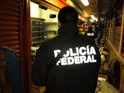 Alrededor de las 06:00 horas de ayer, 34 locales del mercado fueron cateados por parte de autoridades federales. O. RUVALCABA  /