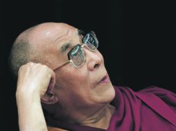 Tenzin Gyatso, el XIV líder tibetano, promueve los valores éticos y trae un mensaje de paz, en su visita al Distrito Federal. AP  /