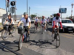 Alrededor de 400 ciclistas de diversas universidades de Jalisco participaron en el inédito paseo. A. HINOJOSA.  /