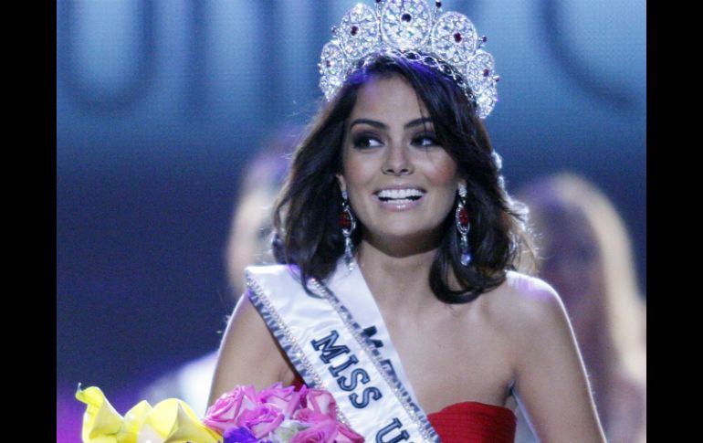 La noche de la final será transmitida en vivo a más de 190 países, Ximena entregará la corona a la nueva reina de belleza. AP  /