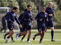 El equipo de Arsenal se prepara para el encuentro contro Borussia Dortmundo. REUTERS  /