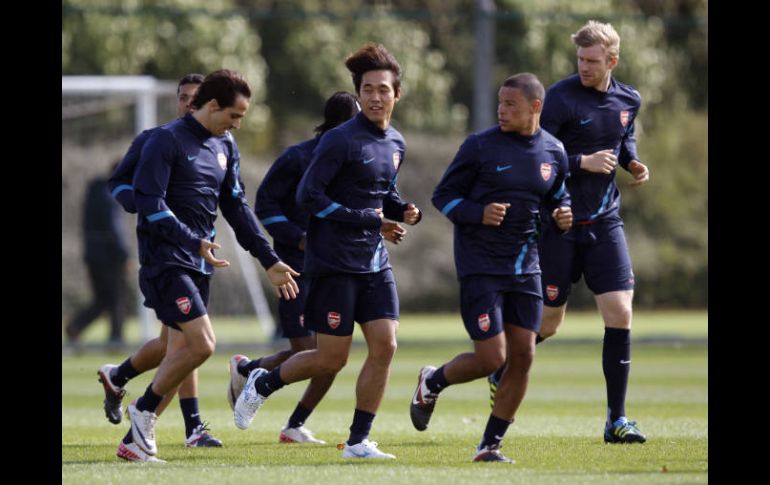 El equipo de Arsenal se prepara para el encuentro contro Borussia Dortmundo. REUTERS  /