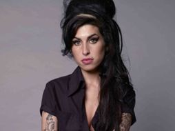 Amy Winehouse obtuvo cinco premios Grammy en 2006. ESPECIAL  /