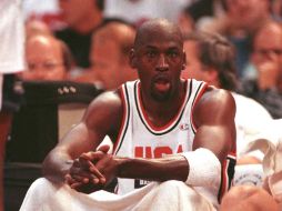 Michael Jordan realizó declaraciones que le trajeron problemas con la NBA. MEXSPORT  /